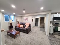 10424 Ewing Rd S, Unit 3 Bedrooms 2 Bathrooms in Minneapolis, MN - Building Photo - Building Photo