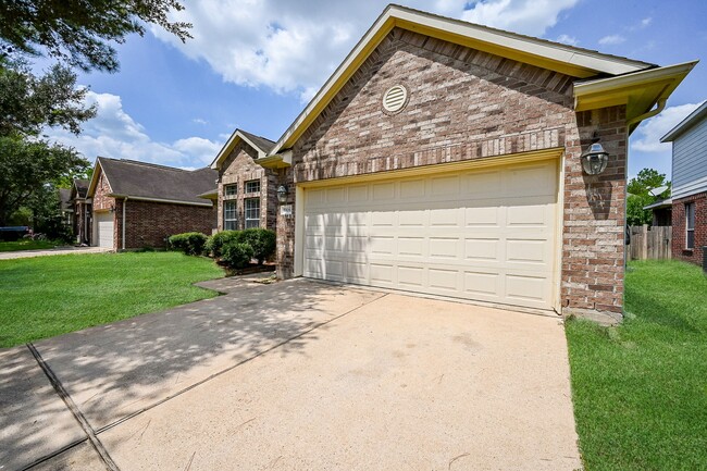 7006 Kendall Lake Ct in Richmond, TX - Building Photo - Building Photo