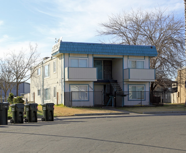 5644 Odea in Sacramento, CA - Building Photo - Building Photo