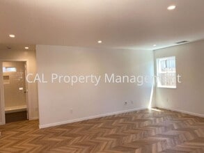 305 Short Alley in Hollister, CA - Building Photo - Building Photo