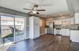 727 Alder Cir in Virginia Beach, VA - Building Photo - Building Photo