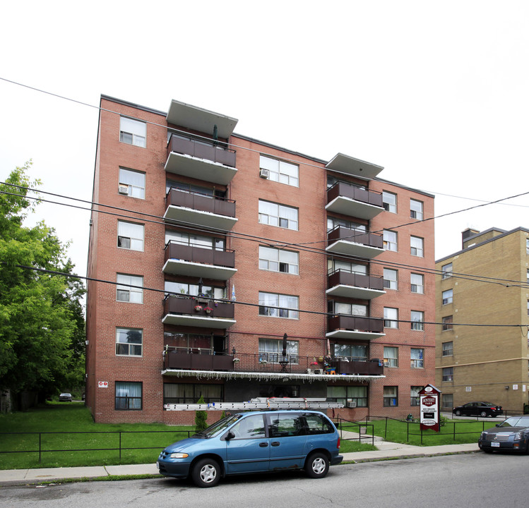 Monterey Park in Toronto, ON - Building Photo