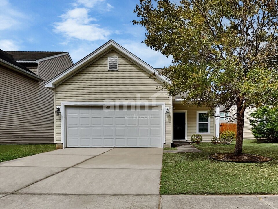3855 Annapolis Way in Ladson, SC - Building Photo