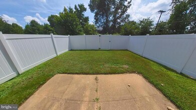 2050 Nike Dr in Waldorf, MD - Building Photo - Building Photo