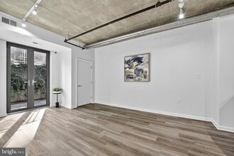 1300 N St NW in Washington, DC - Building Photo - Building Photo