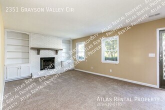 2351 Grayson Valley Cir in Birmingham, AL - Building Photo - Building Photo