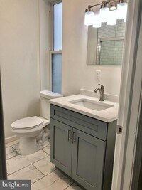 5546 Walton Ave photo'