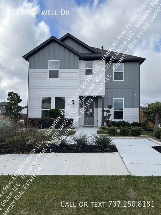 13817 Gilwell Dr in Del Valle, TX - Building Photo