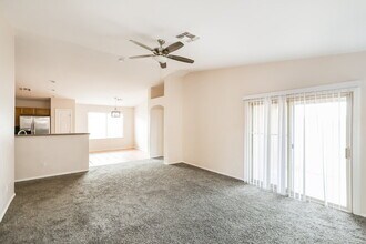 422 W Tara Danette Dr in Tucson, AZ - Foto de edificio - Building Photo