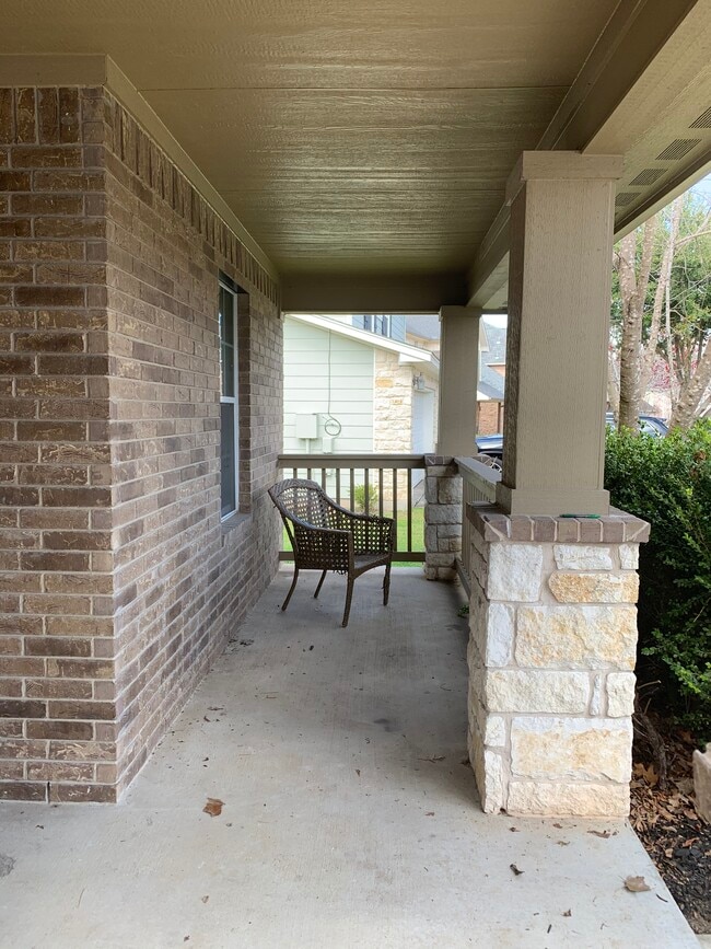 15327 English River Loop in Leander, TX - Building Photo - Building Photo