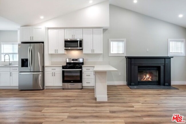 1154 N Ogden Dr in West Hollywood, CA - Building Photo - Building Photo