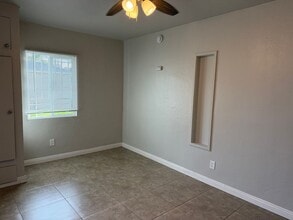 339 E 19th St in Long Beach, CA - Building Photo - Building Photo