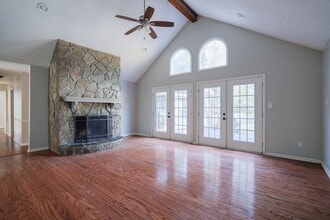 4538 Golden Oaks Dr in Valdosta, GA - Building Photo - Building Photo