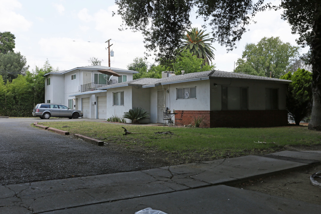 328-338 La Paloma St in Redlands, CA - Building Photo