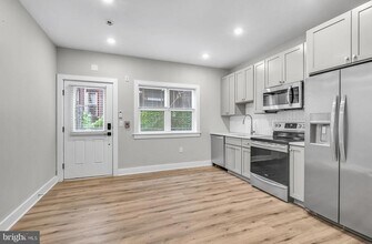 5007 Pentridge St in Philadelphia, PA - Building Photo - Building Photo