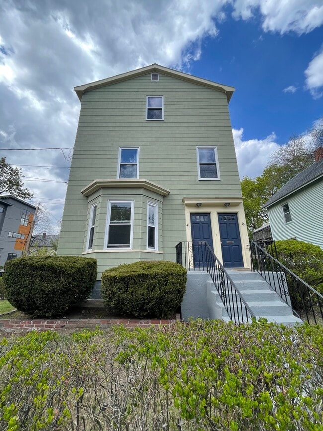 45 Chester St Rentals in Somerville, MA