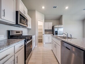1609 Cansler Dr in Krum, TX - Building Photo - Building Photo
