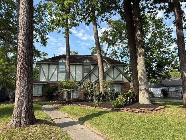property at 1931 Pine River Dr