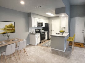 Atlas at Lakeview in Baton Rouge, LA - Building Photo