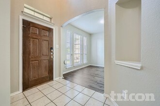 9705 Gallatin Ln in Fort Worth, TX - Building Photo - Building Photo