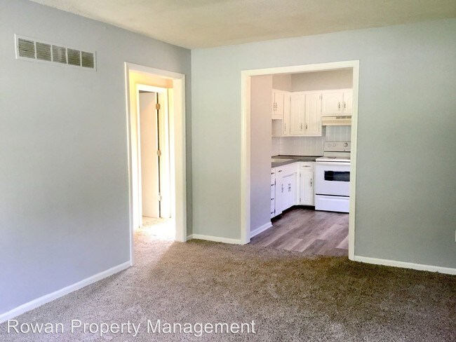 206 S Sugar Creek Blvd in Sugar Creek, MO - Building Photo - Building Photo