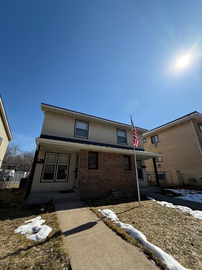 property at 2833 S 31st Ave