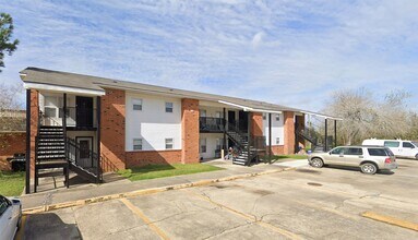 1800 W 3rd St in Kaplan, LA - Building Photo - Building Photo