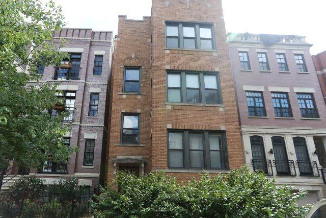 849 W Fletcher St in Chicago, IL - Building Photo