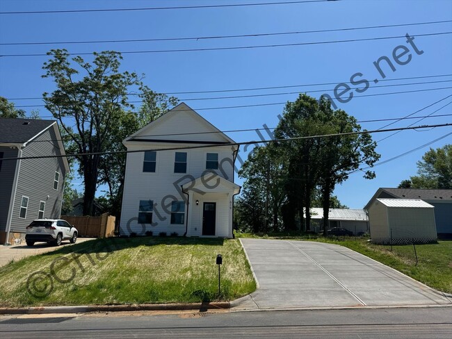 property at 619 1st St SW