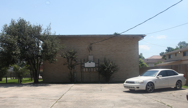 1137 W Chimes St in Baton Rouge, LA - Building Photo - Building Photo