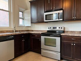 1832 Green St in Harrisburg, PA - Building Photo