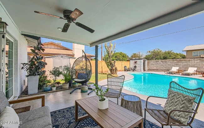 property at 422 E Balboa Dr