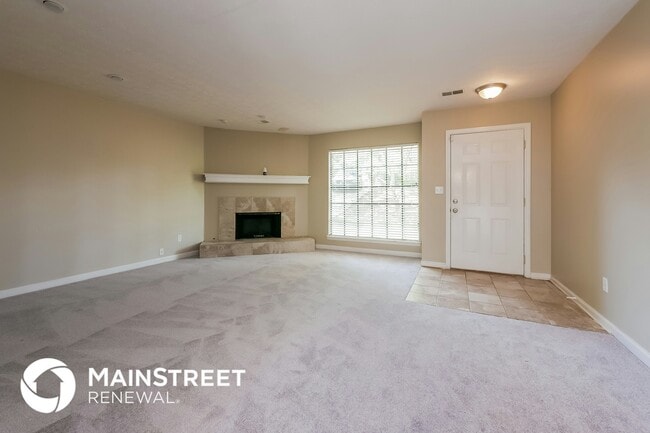 8202 Winewood Ct in Riverdale, GA - Foto de edificio - Building Photo