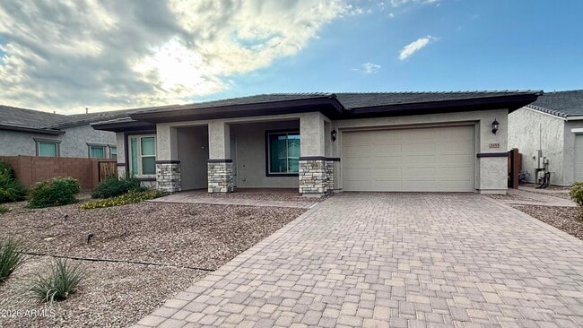 3355 E Constance Wy in Phoenix, AZ - Building Photo - Building Photo