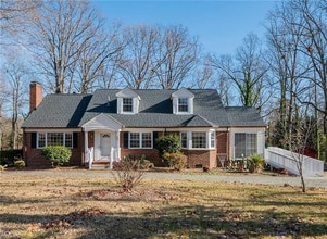 208 Tremont Dr in Burlington, NC - Building Photo - Building Photo