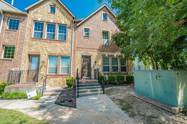 4228 Charles St in Carrollton, TX - Building Photo