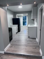 1018 Lathrop Ave, Unit 1 in Forest Park, IL - Building Photo