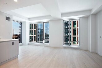 139 Seaport Blvd in Boston, MA - Building Photo - Building Photo
