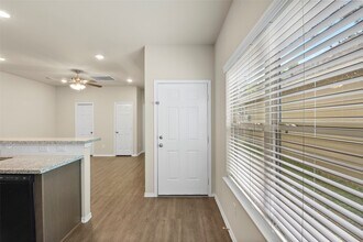 9650 Warm Spring in Willis, TX - Building Photo - Building Photo