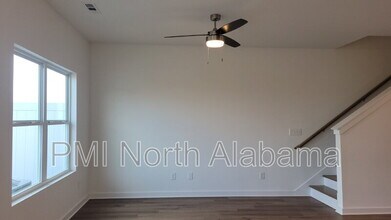 7578 Discovery Pt Dr NW in Huntsville, AL - Foto de edificio - Building Photo