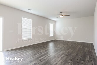 300 Stonefence Dr in Greenville, SC - Building Photo - Building Photo