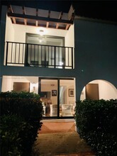 350 Grapetree Dr in Key Biscayne, FL - Building Photo - Building Photo