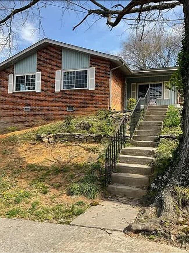 property at 302 S Bertrand St