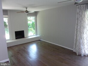 12114 Quorn Ln in Reston, VA - Building Photo - Building Photo