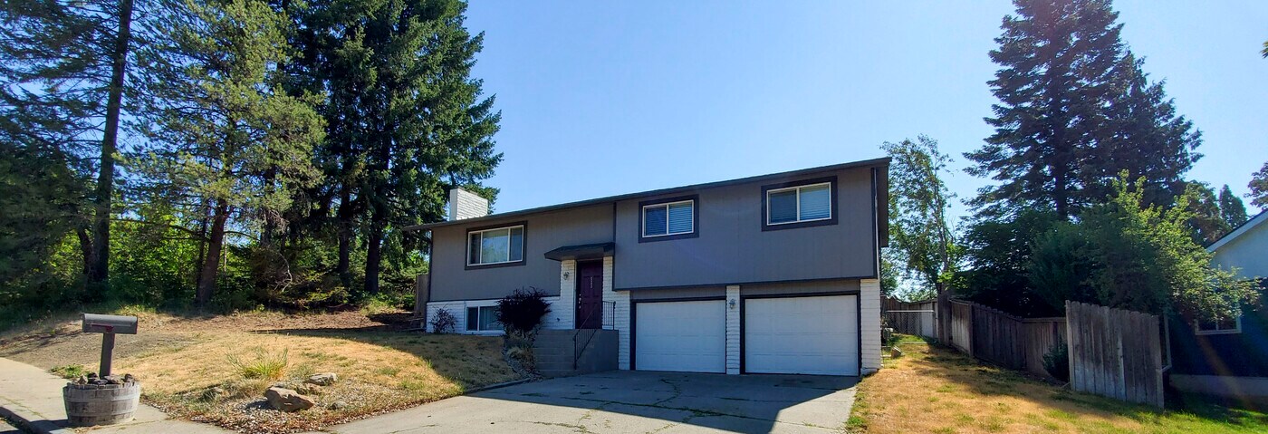 523 Irene Pl in Cheney, WA - Building Photo