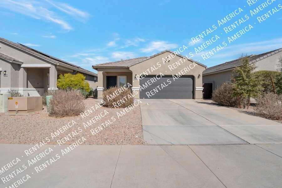 36524 W Santa Barbara Ave in Maricopa, AZ - Building Photo