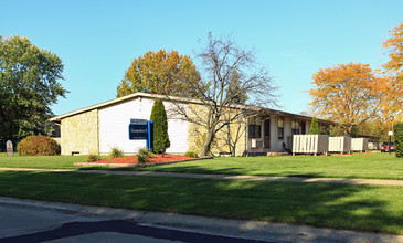 Hampshire II Apartments in Elyria, OH - Building Photo - Building Photo