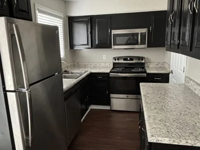 Charleston Square Townhomes