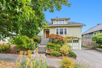 411 NW 56th St in Seattle, WA - Building Photo - Building Photo