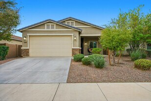 21359 W Alvarado Rd in Buckeye, AZ - Building Photo